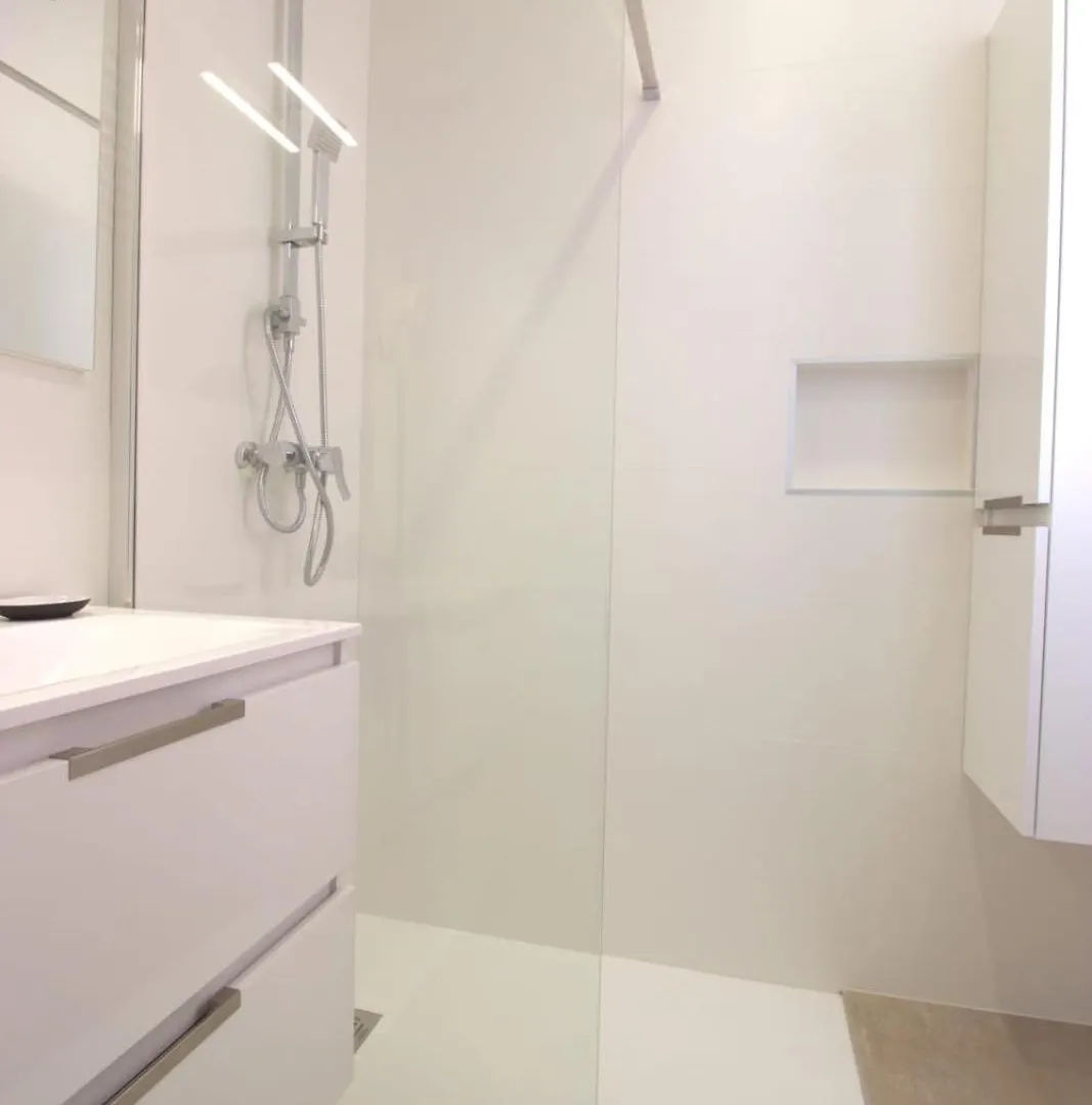 Apartment Cannes Croisette - 4 Personnes - Vue Mer