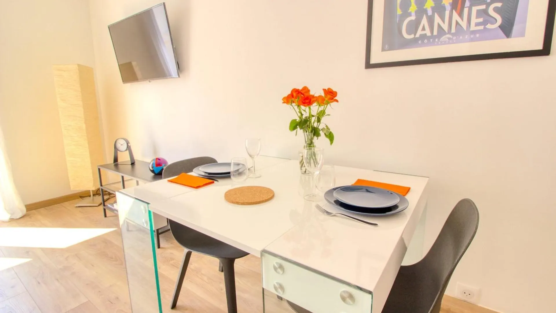 Cannes Croisette - 4 Personnes - Vue Mer Apartment